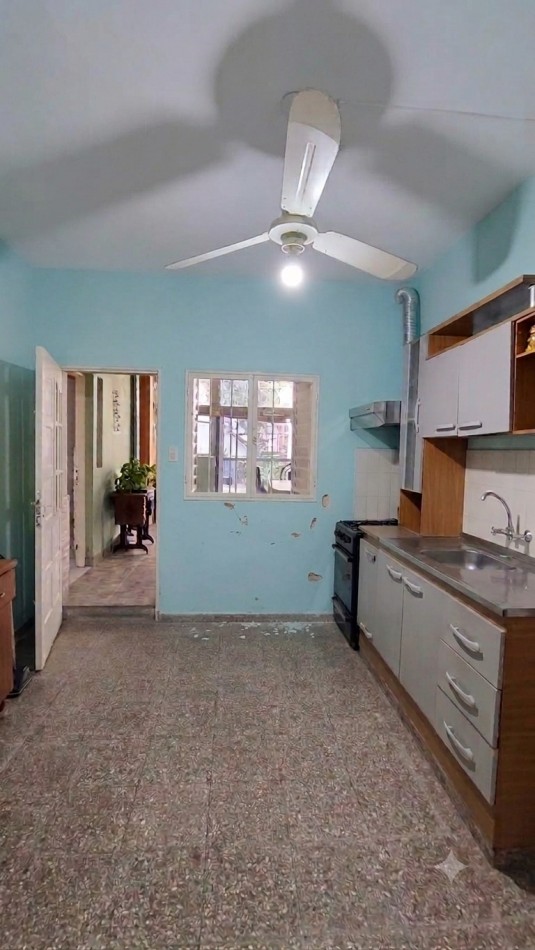 CASA +DPTO EN VENTA B° PATRICIOS A REMODELAR, IDEAL INVERSOR!!!!