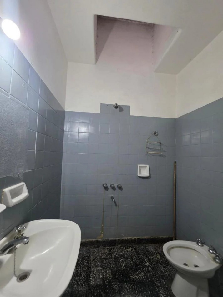 CASA +DPTO EN VENTA B° PATRICIOS A REMODELAR, IDEAL INVERSOR!!!!