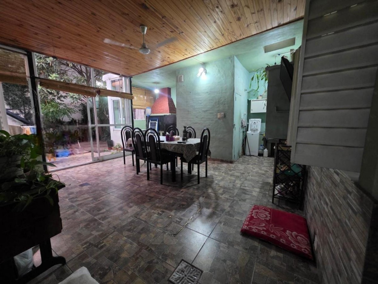 CASA +DPTO EN VENTA B° PATRICIOS A REMODELAR, IDEAL INVERSOR!!!!