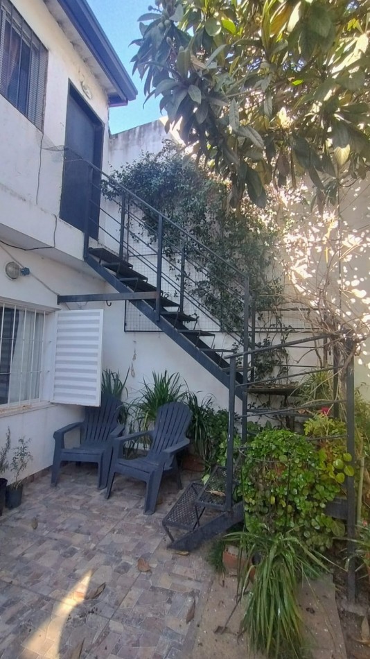 CASA +DPTO EN VENTA B° PATRICIOS A REMODELAR, IDEAL INVERSOR!!!!