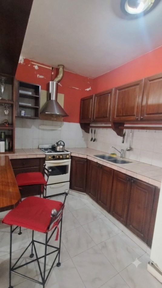 CASA +DPTO EN VENTA B° PATRICIOS A REMODELAR, IDEAL INVERSOR!!!!