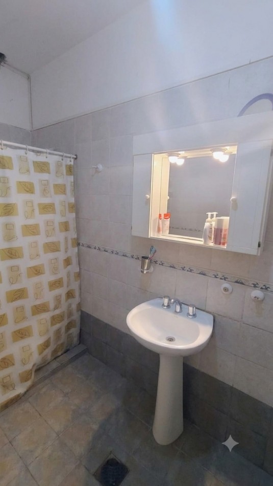 CASA +DPTO EN VENTA B° PATRICIOS A REMODELAR, IDEAL INVERSOR!!!!