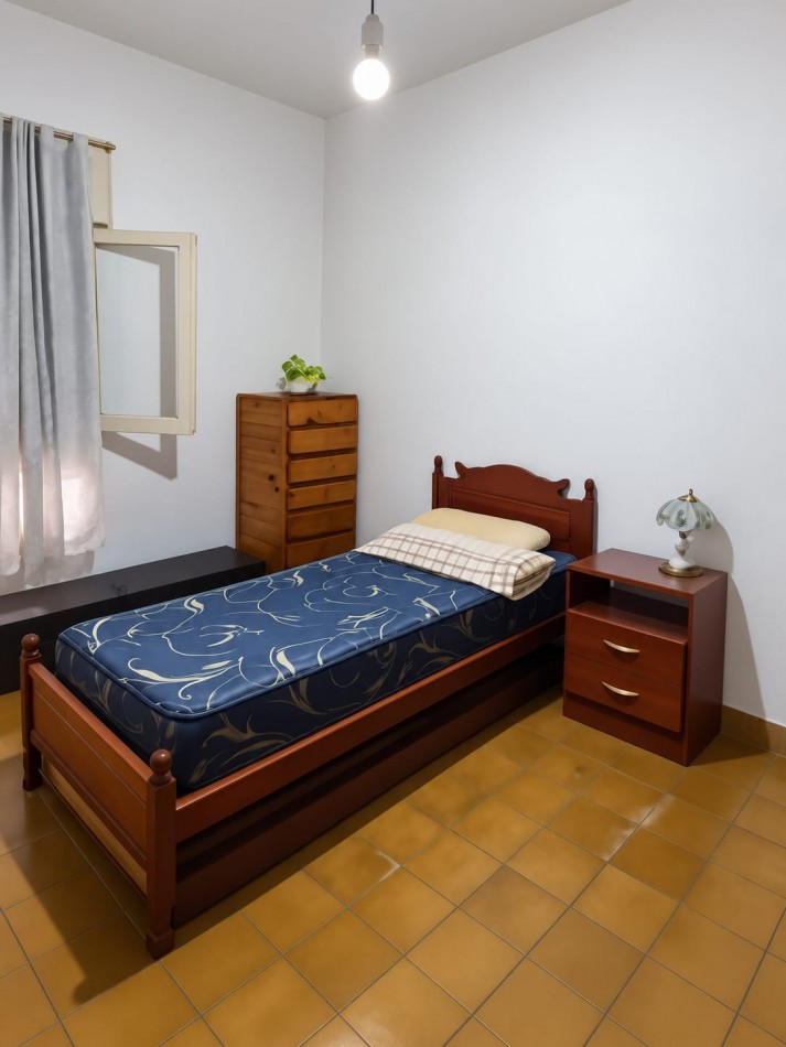 CASA + DPTO 4 DORM B° GRAL BUSTOS EXCELENTE OPORTUNIDAD!!!!