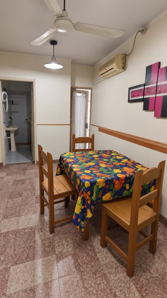 CASA + DPTO 4 DORM B° GRAL BUSTOS EXCELENTE OPORTUNIDAD!!!!