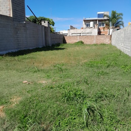 LOTE  EN VENTA EN BARRIO CON SEGURIDAD!!!
