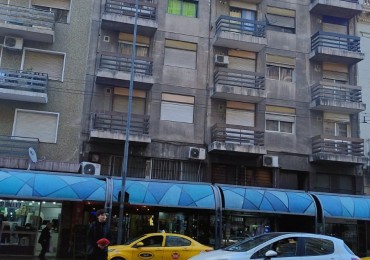 DPTO EN ALQUILER 1 DORM, FRENTE PLENO CENTRO DE LA CIUDAD!!!!